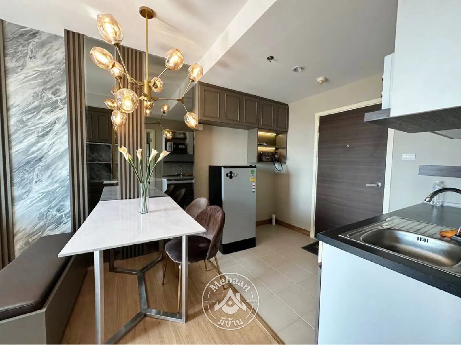 High Rise Condo, 1-Bedroom Unit for Sale & Rent in Thepprasit, Pattaya — 2