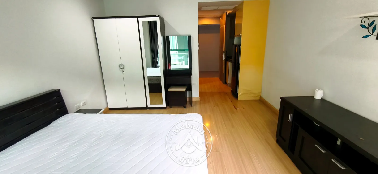 Pool-View Studio Condo at Apus, Central Pattaya — 2