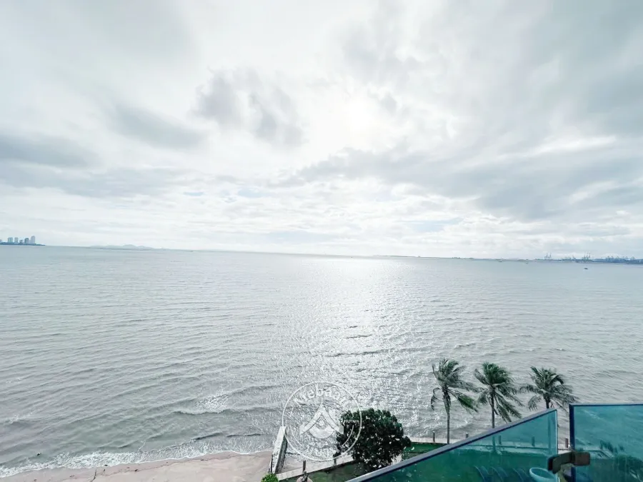 🏝️🏖️ Beachfront 2-Bedroom Condo for Sale in Banglamung, Chonburi