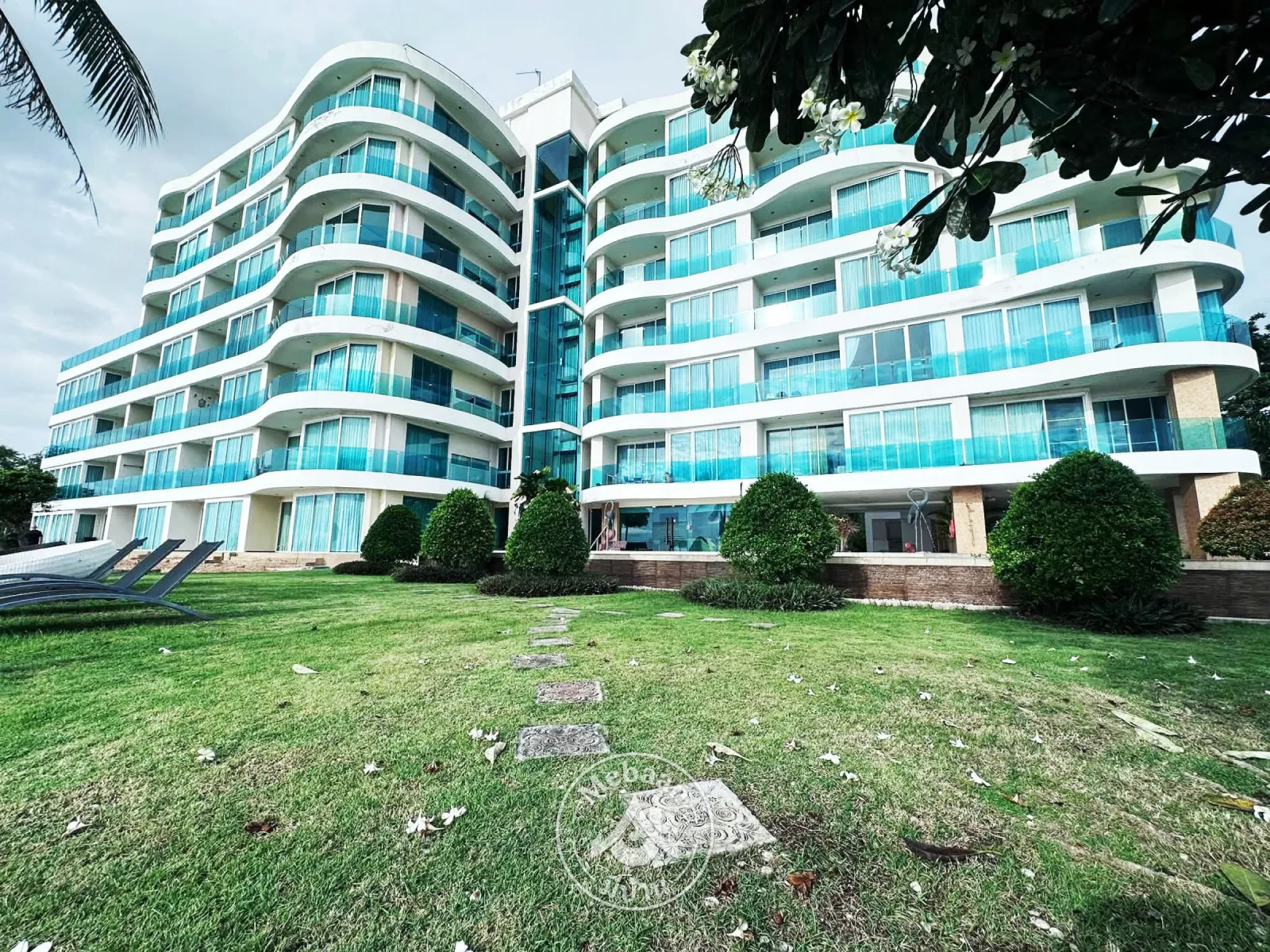 🏝️🏖️ Beachfront 2-Bedroom Condo for Sale in Banglamung, Chonburi — 17